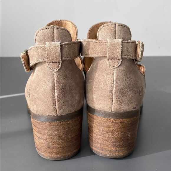 Born Women’s Tan Suede Buckle Heeled Boots Bootie Sz 8 Boho Chic Western Cottage main image 5
